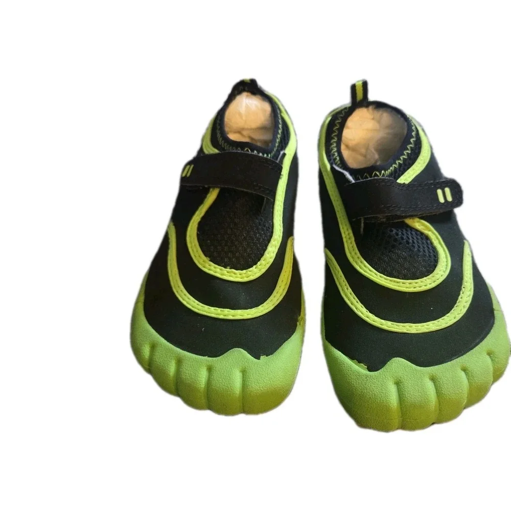 Kids Water Shoes Size XL 4–5 Black Neon Green Aqua Swim Shoes Toe Guard Snaphook